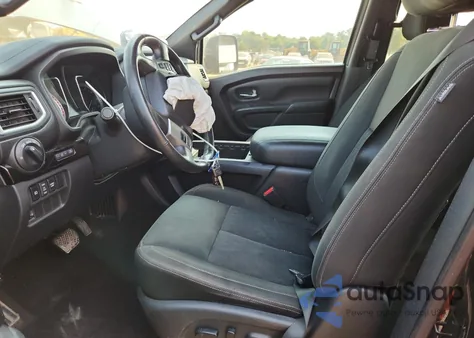 2018 Nissan Titan Xd Sl z USA, uszkodzony, nr VIN 1N6BA1F46JN533848